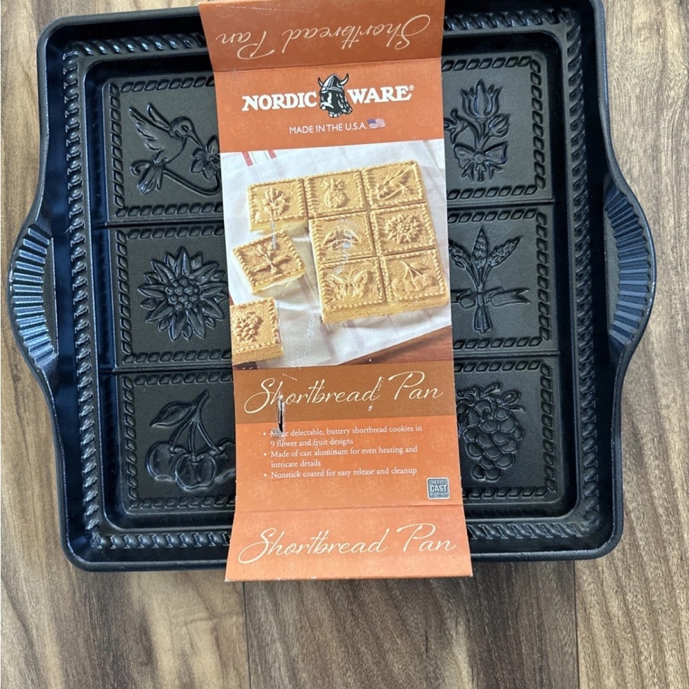 Nordic Ware English Shortbread Pan Black Floral and Fruit Design
